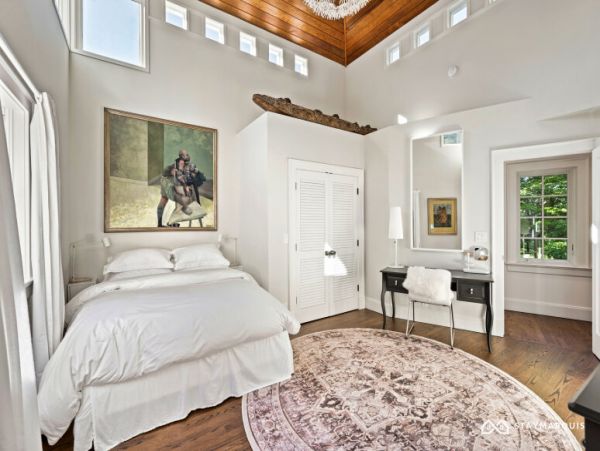 Hamptons Home 1020394