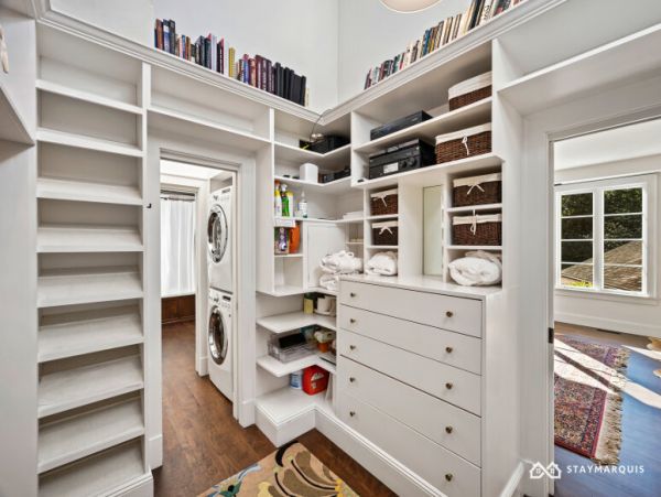Hamptons Home 1020394