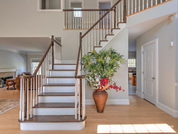 Hamptons Home 1020395