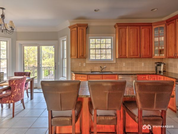 Hamptons Home 1020395
