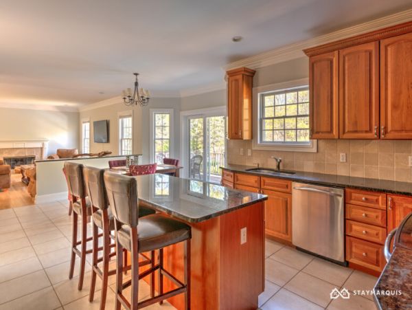Hamptons Home 1020395