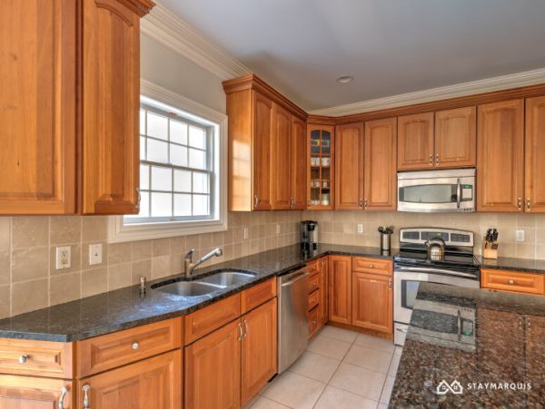 Hamptons Home 1020395