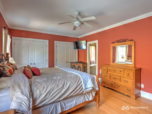 Hamptons Home 1020395