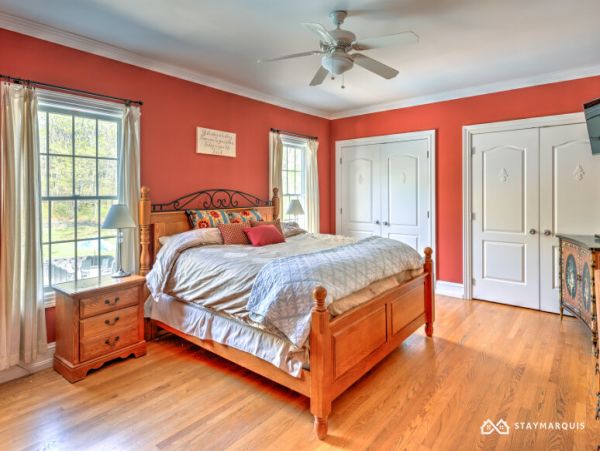 Hamptons Home 1020395