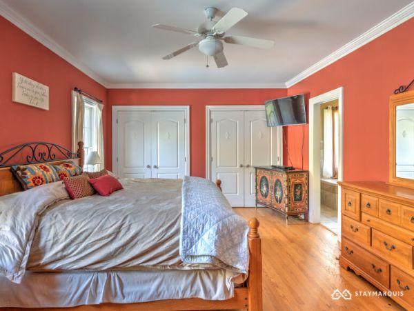 Hamptons Home 1020395
