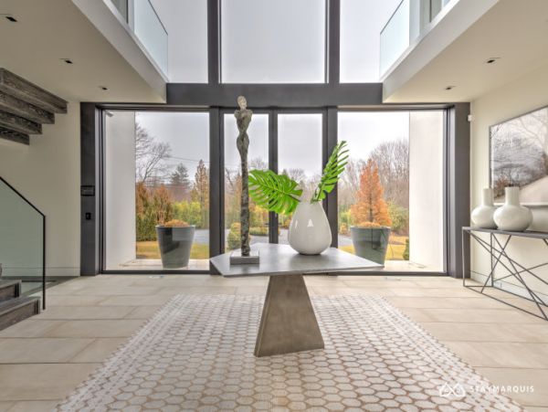 Hamptons Home 1020396