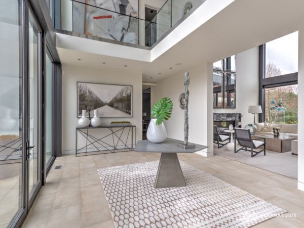 Hamptons Home 1020396