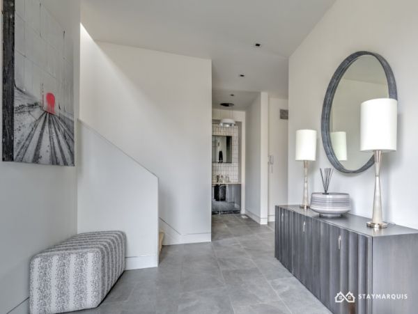 Hamptons Home 1020396