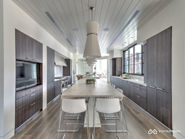 Hamptons Home 1020396