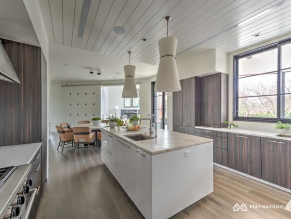 Hamptons Home 1020396