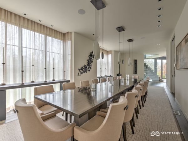 Hamptons Home 1020396