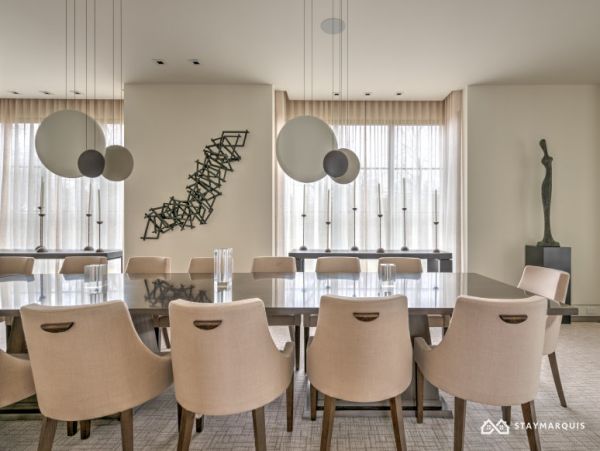 Hamptons Home 1020396