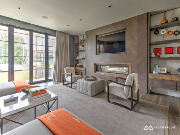 Hamptons Home 1020396