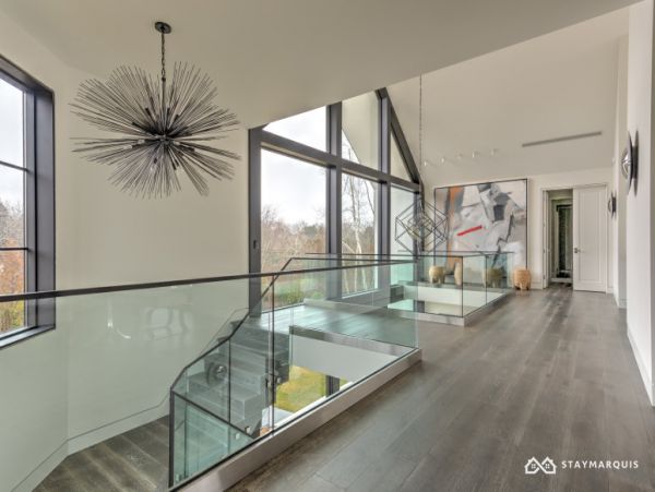 Hamptons Home 1020396