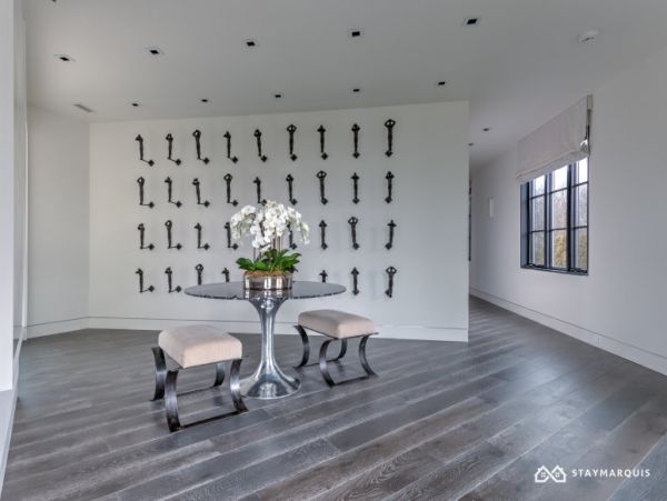 Hamptons Home 1020396