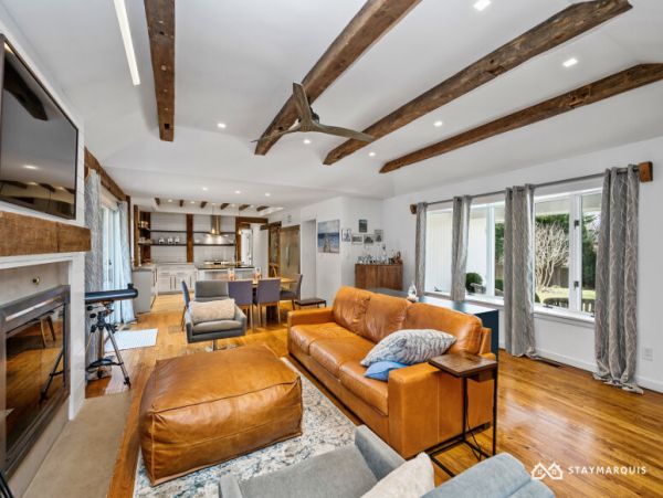 Hamptons Home 1020397