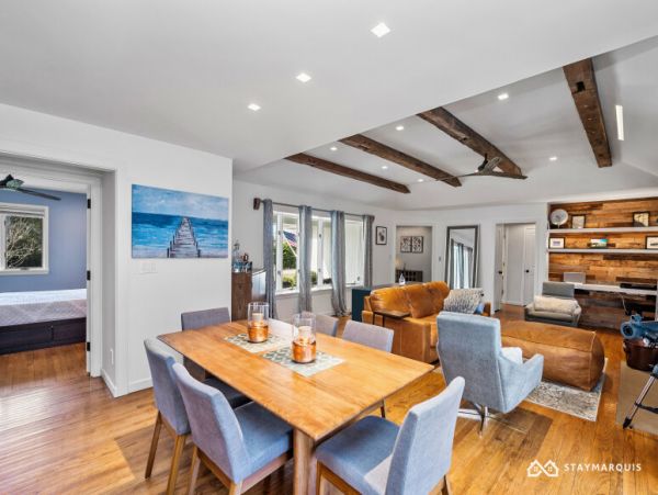 Hamptons Home 1020397