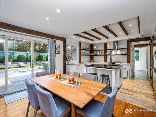 Hamptons Home 1020397