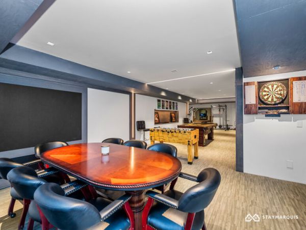 Hamptons Home 1020397