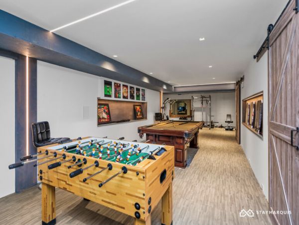 Hamptons Home 1020397