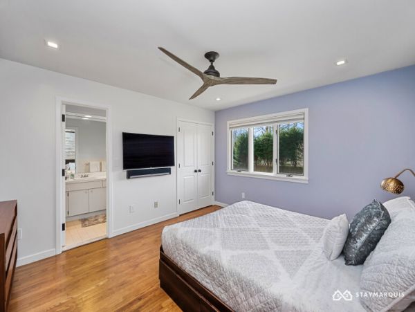 Hamptons Home 1020397