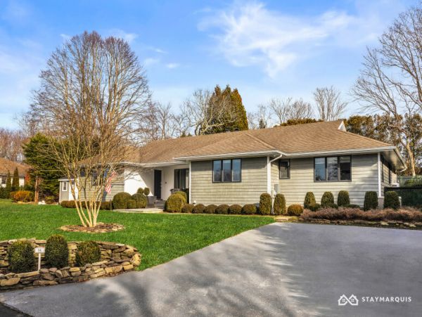 Hamptons Home 1020397