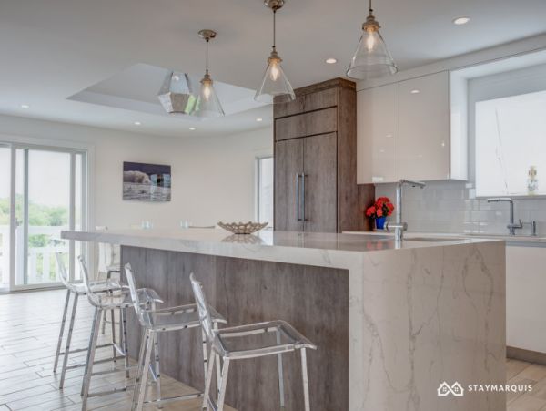 Hamptons Home 1020399