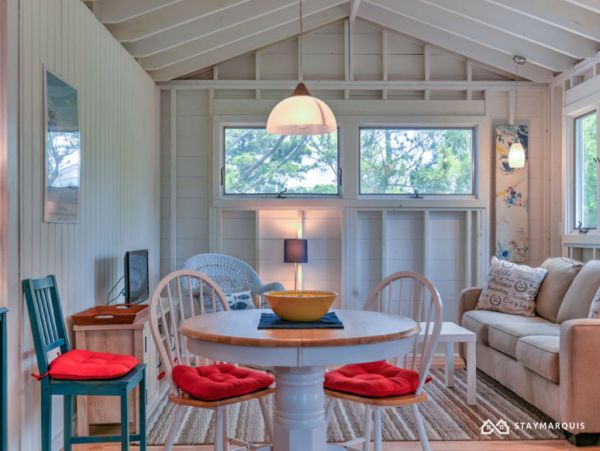 Hamptons Home 1020400