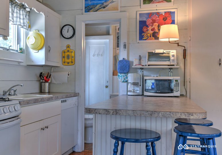 Hamptons Home 1020400