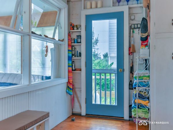 Hamptons Home 1020400