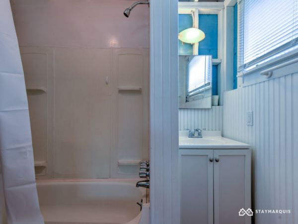 Hamptons Home 1020400