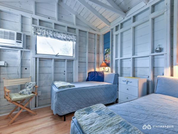 Hamptons Home 1020400