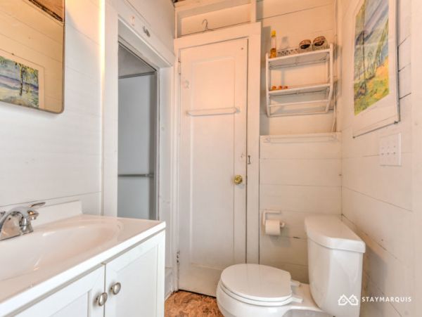 Hamptons Home 1020400