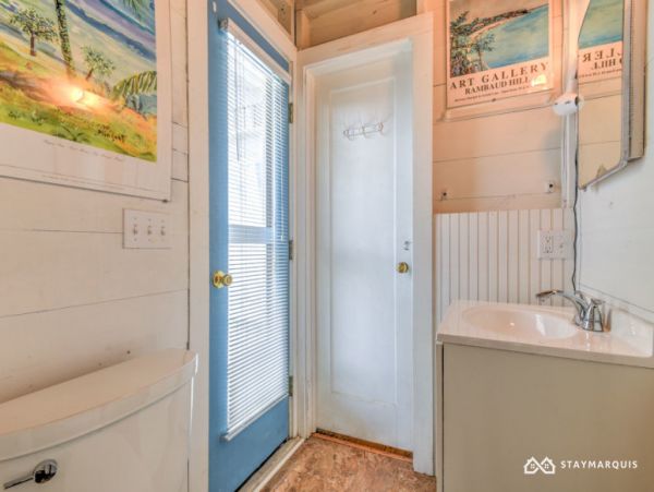 Hamptons Home 1020400