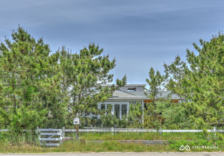 Hamptons Home 1020400