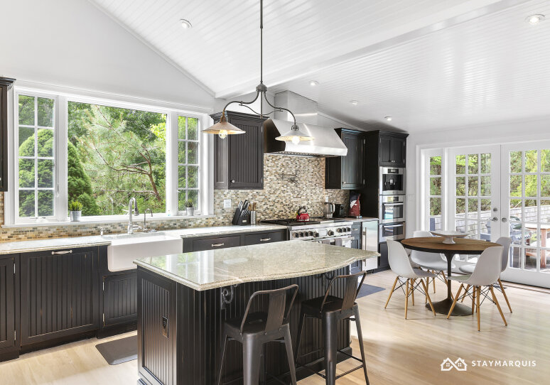Hamptons Home 1020401