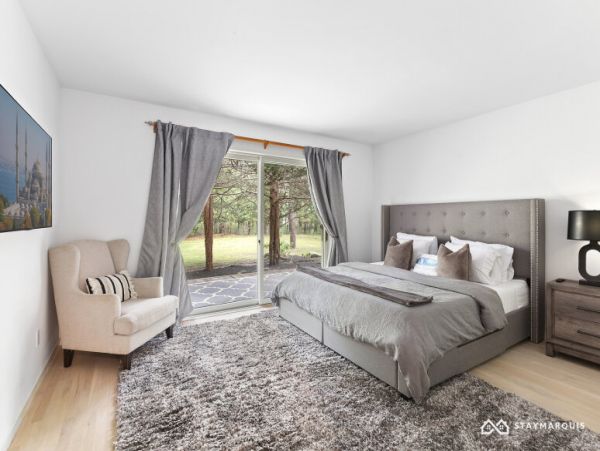 Hamptons Home 1020401