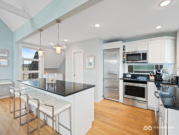 Hamptons Home 1020402