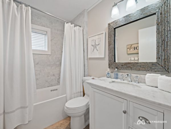 Hamptons Home 1020402