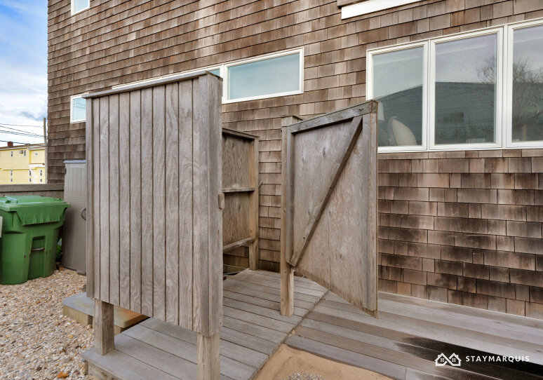Hamptons Home 1020402