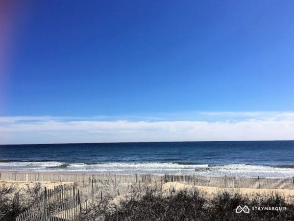 Hamptons Home 1020402