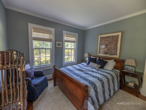 Hamptons Home 1020403