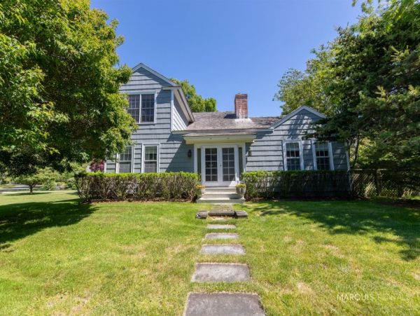 Hamptons Home 1020403
