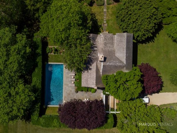 Hamptons Home 1020403