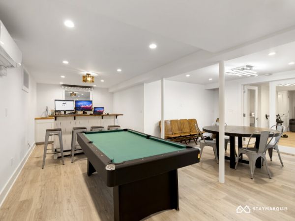Hamptons Home 1020404