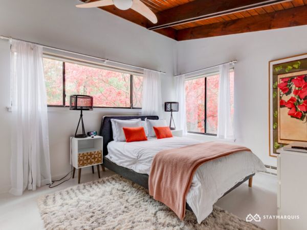 Hamptons Home 1020404