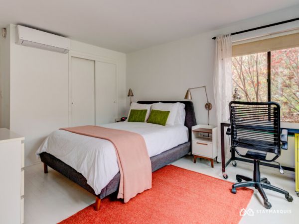 Hamptons Home 1020404