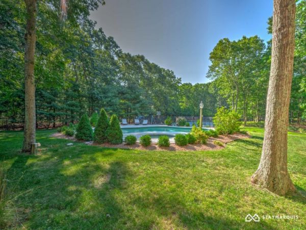 Hamptons Home 1020405
