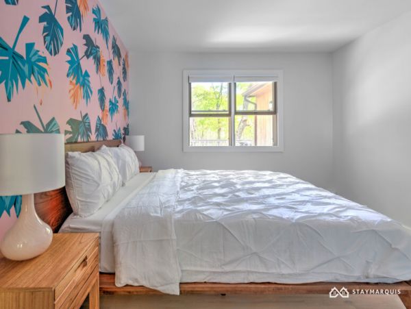 Hamptons Home 1020405