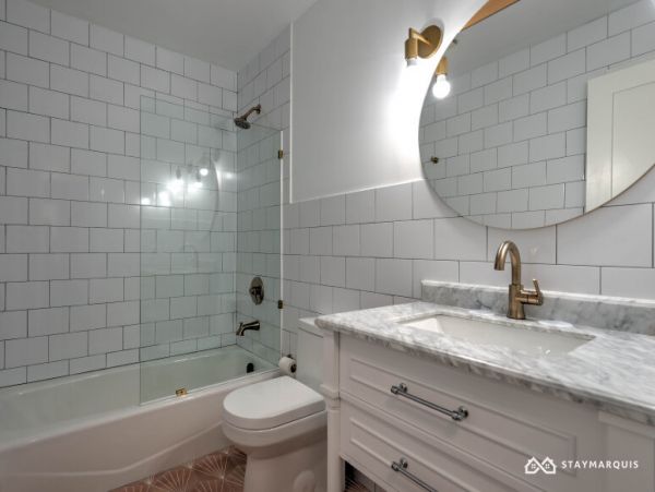 Hamptons Home 1020405